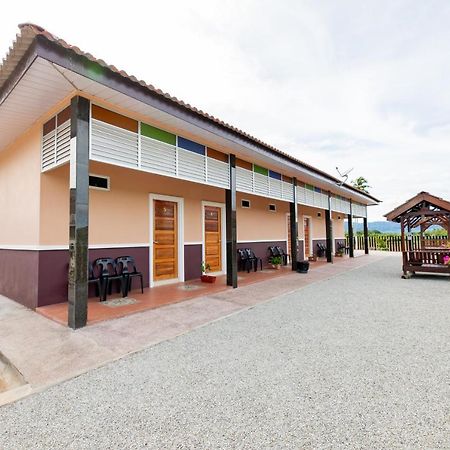 D' Village Cottage Пантай-Сенанг Экстерьер фото